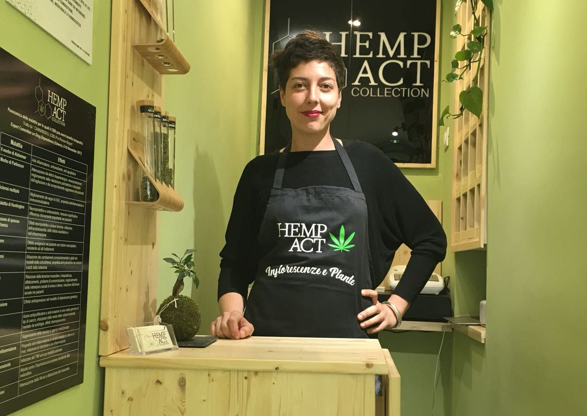 Lucia - Hemp Act Piazza di Spagna